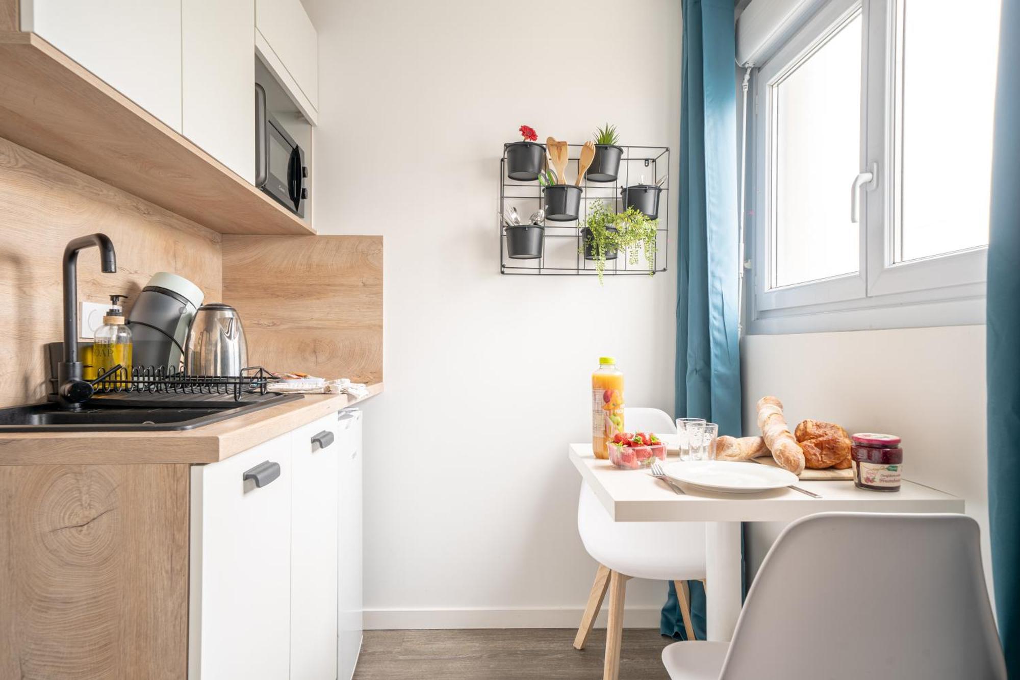 Suite Le Studio Litchi Baigne De Lumieres & Proche Des Plages Saint-Nazaire  Bagian luar foto